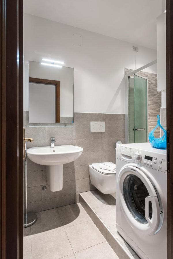 Flats4Rent Lucia Apartment Verona Exterior photo